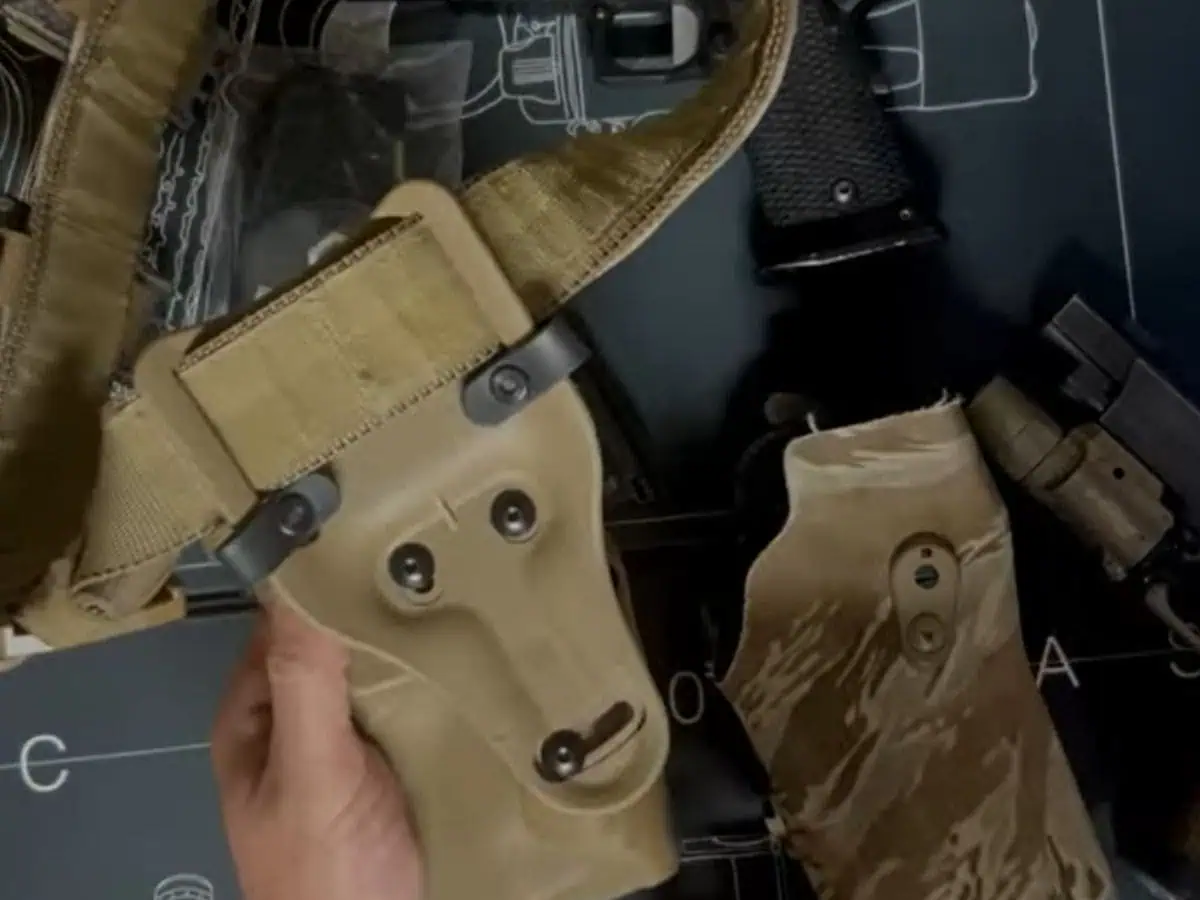 US Duty Gear vs Safariland American Adlerauge Video Review US Duty Gear vs Safariland American Adlerauge Video Review